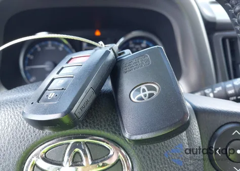 2016 Toyota Rav4 Limited z USA, uszkodzony, nr VIN JTMDFREVXGJ072272